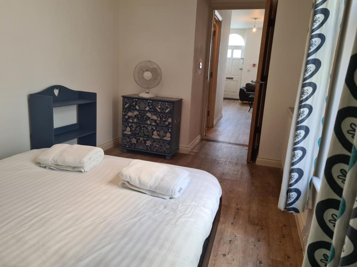 Yarmouth Apartments, Street Permit Parking, Close To Everything, Beach, Pier, Free Wifi غريت يورماوث المظهر الخارجي الصورة