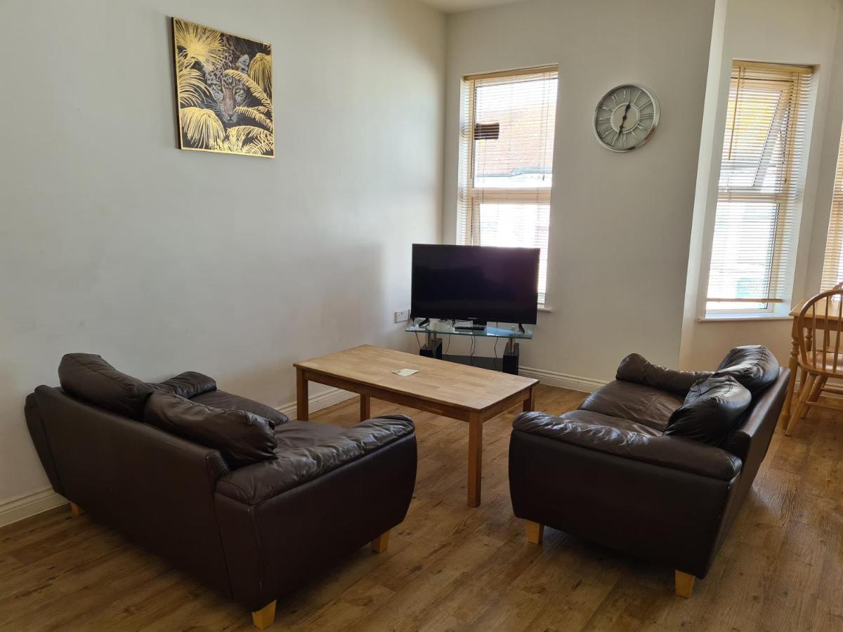 Yarmouth Apartments, Street Permit Parking, Close To Everything, Beach, Pier, Free Wifi غريت يورماوث المظهر الخارجي الصورة